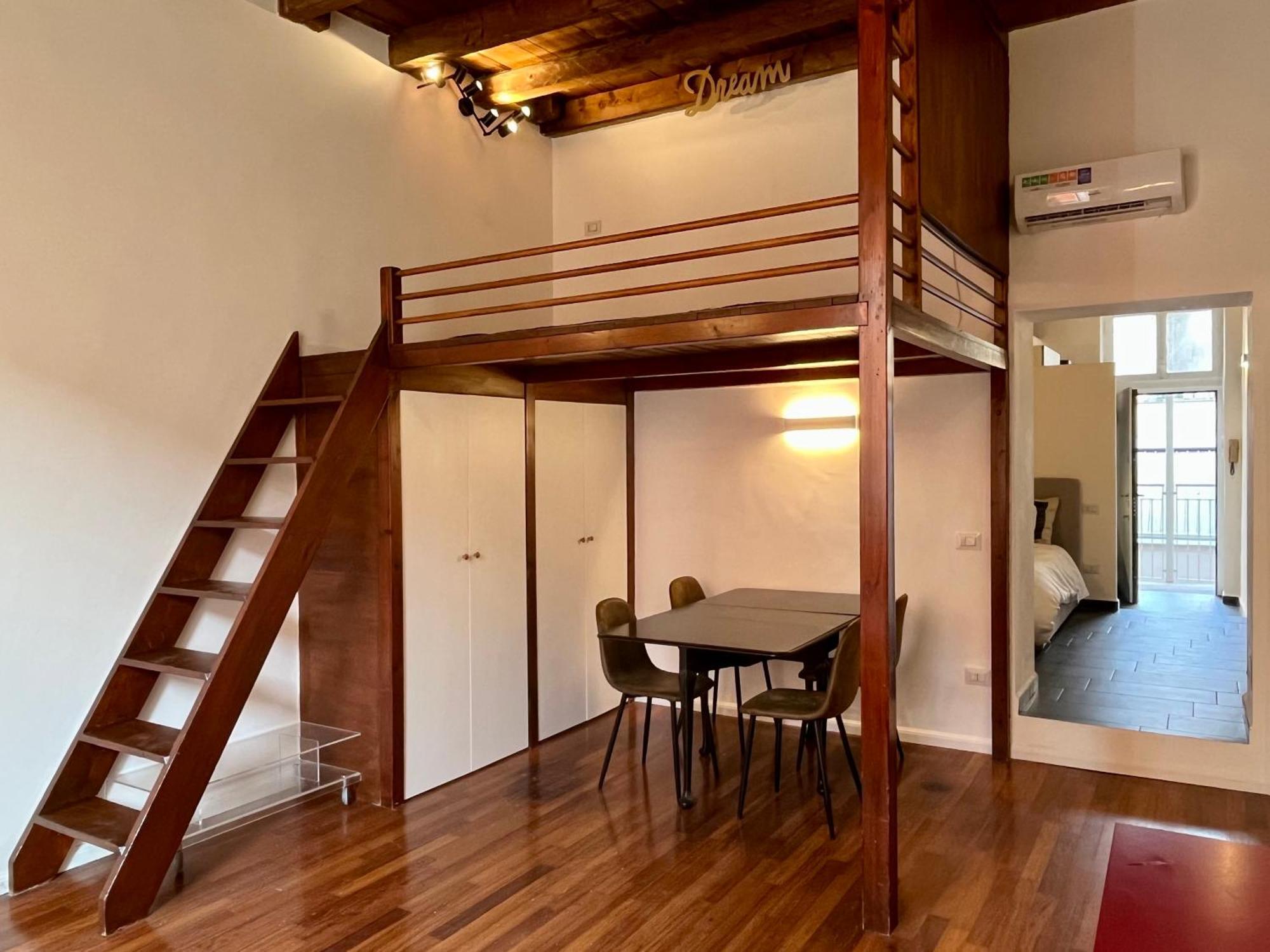 Chinatown House - Sempione Park Apartment Milan